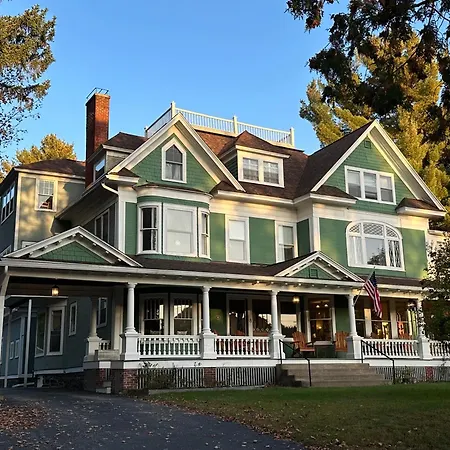 Franklin Manor Bed And Breakfast